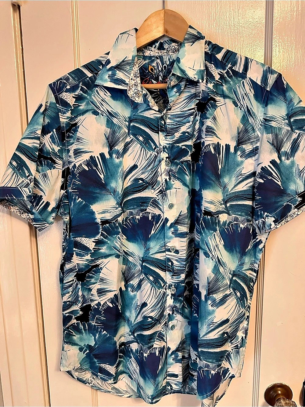 Robert Graham Classic Fit Floral Short Sleeve Shirt Blue & White Large